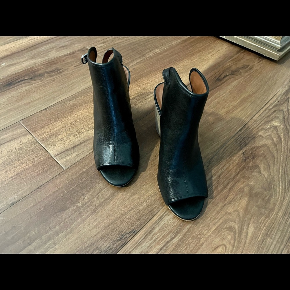 Lucky Brand Black Leather Wedges Size 10